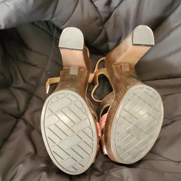 Mudd heels - Picture 2 of 3